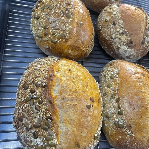 mutigran- nut - sour bread