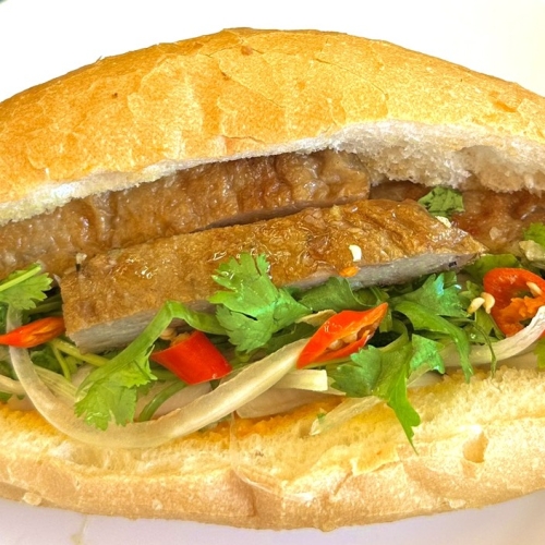Vn bread grill chopped fish(Bánh mì chả cá)