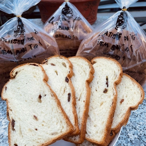 Raisin sandwich (sandwich Nho) cắt lát